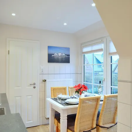 Haus Inselbrise, Whg 4 Апартаменты Вик-ауф-Фёр